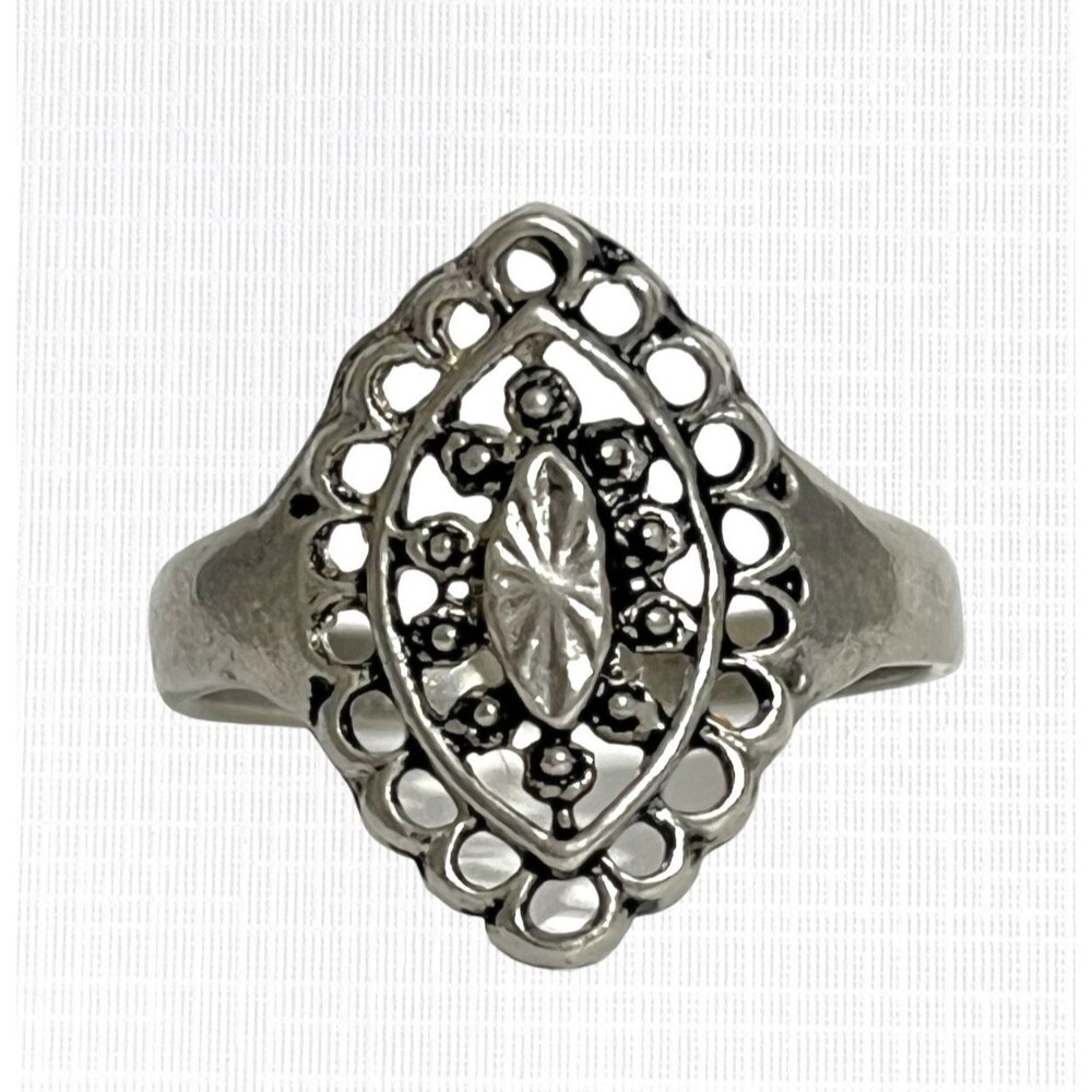 Vintage Filigree Navette Shaped Ring 7.75 Silver Tone Intricate Starburst Center
